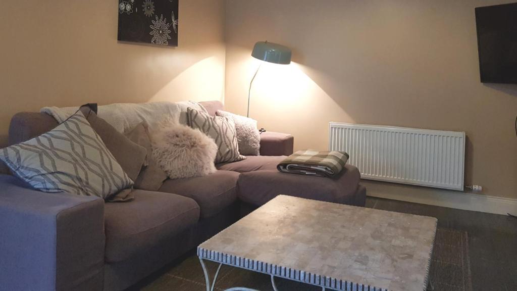 Ethan Cottage room 1